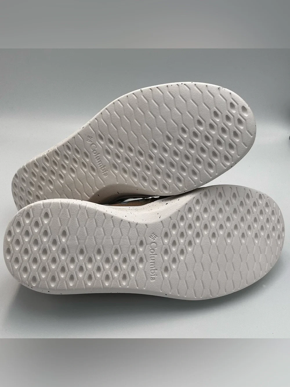 Columbia casual slip